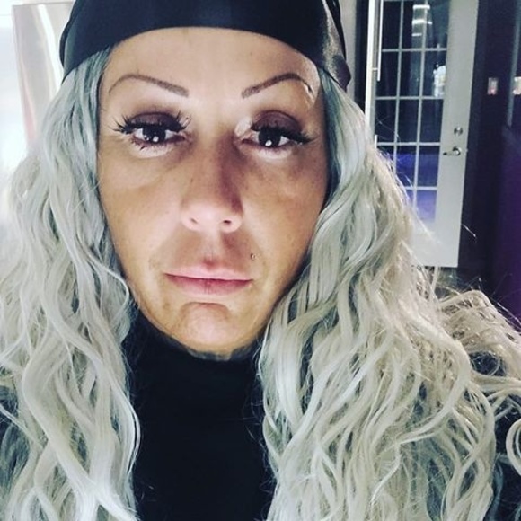 Meet your Posher, Veronique - Picture 1 of 1